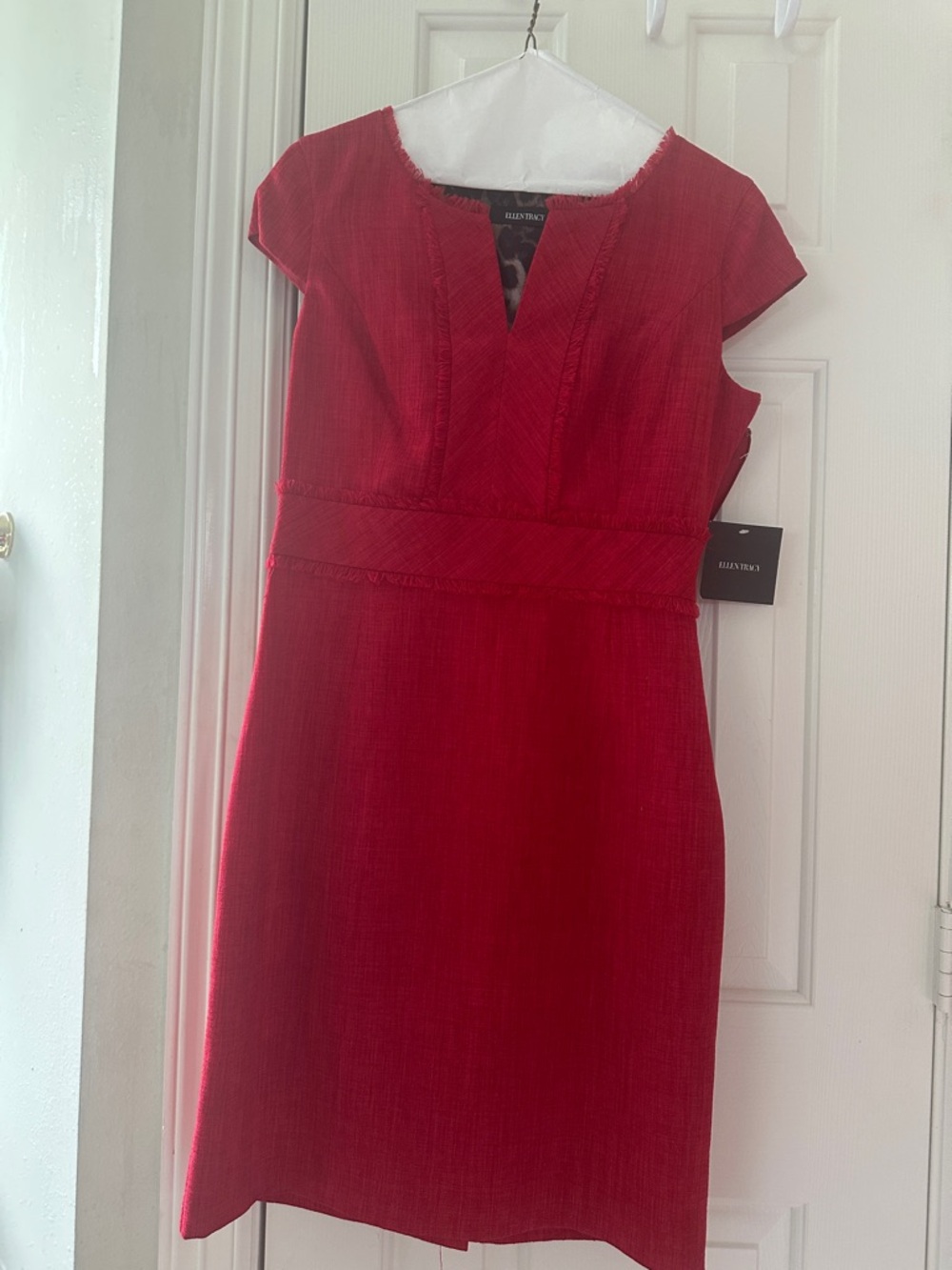 Ellen Tracy Red Cap-Sleeve Sheath Dress with V-Notch